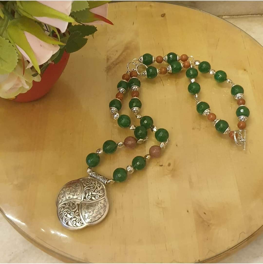 Ultimate Natural Gemstone Necklace: Agate, Jade Quartz and Sandstone