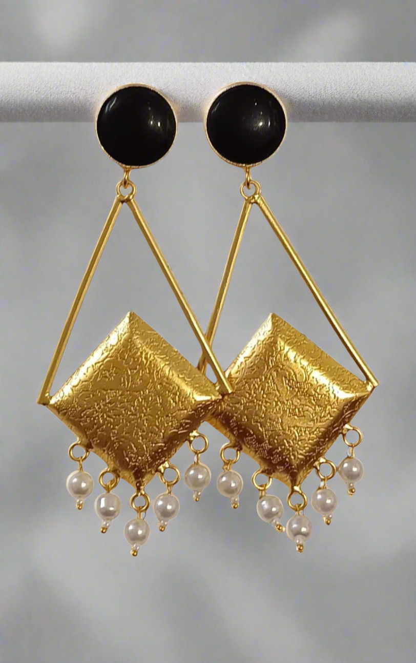Amrapalli Style Designer Earrings - Black