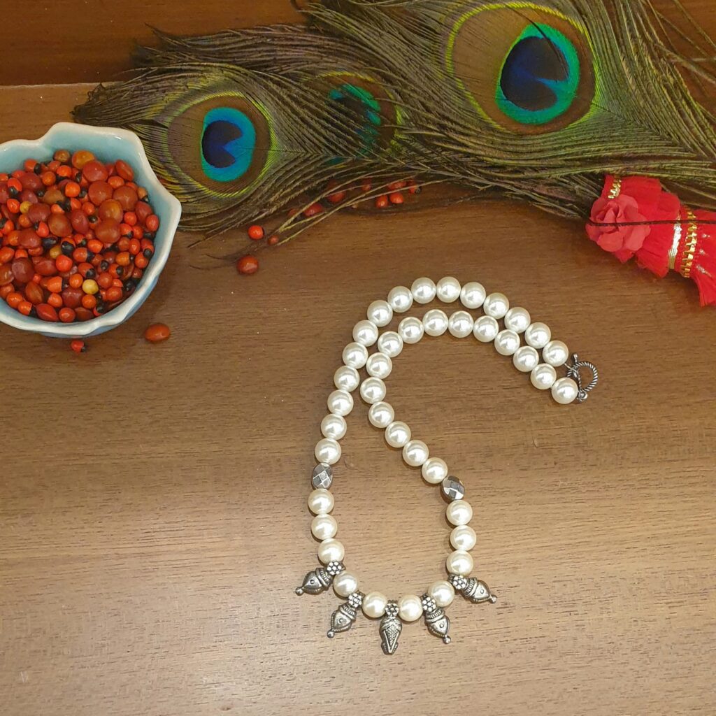 Natural Freshwater Pearl Necklace with Kolhapuri Charms