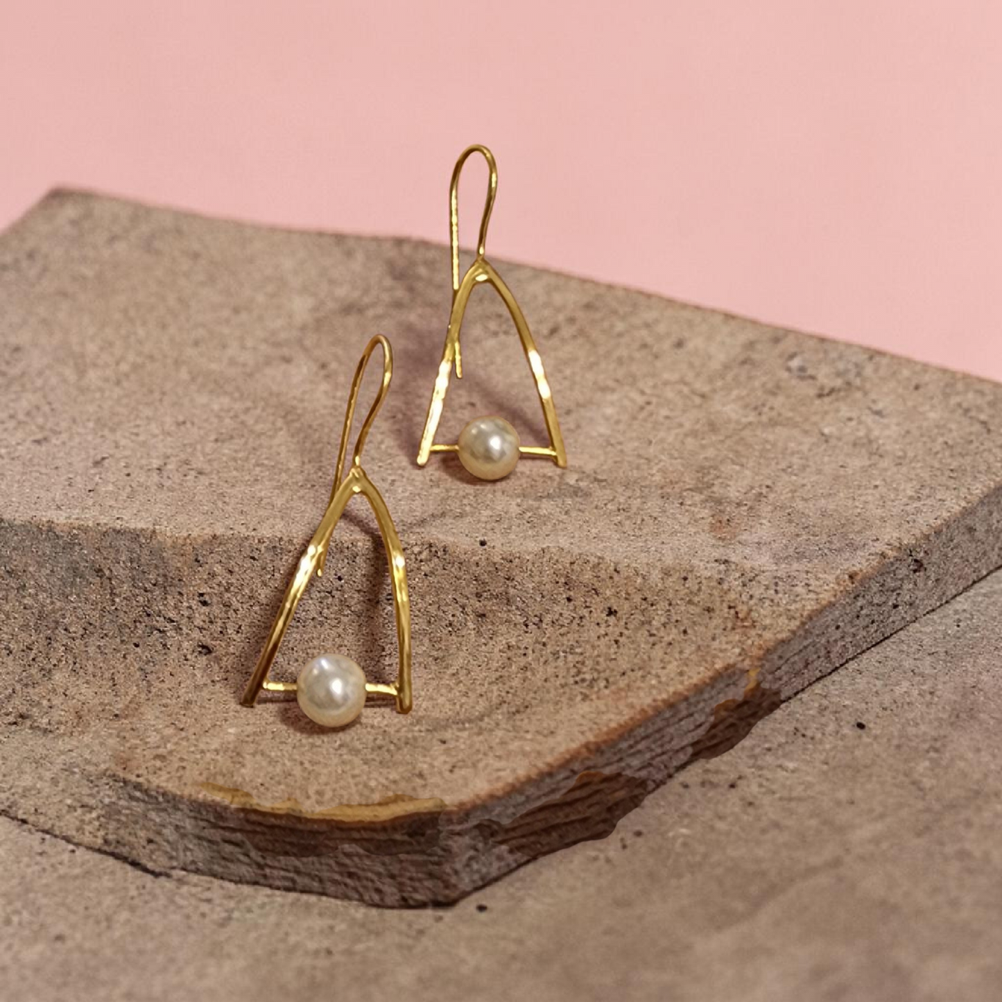 Geometric triangle Pearl Drop Earrings