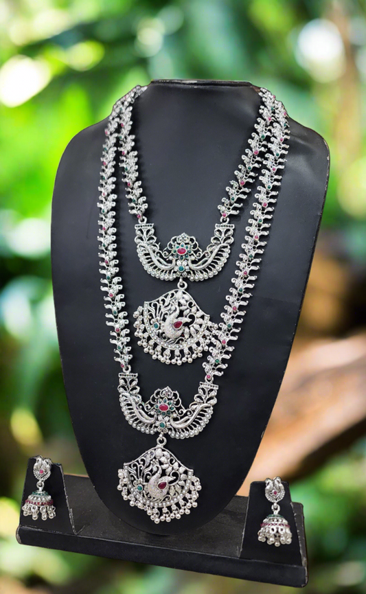 Elegance in Harmony: Adorning Oxidized Green & Pink - Jewelry Envy