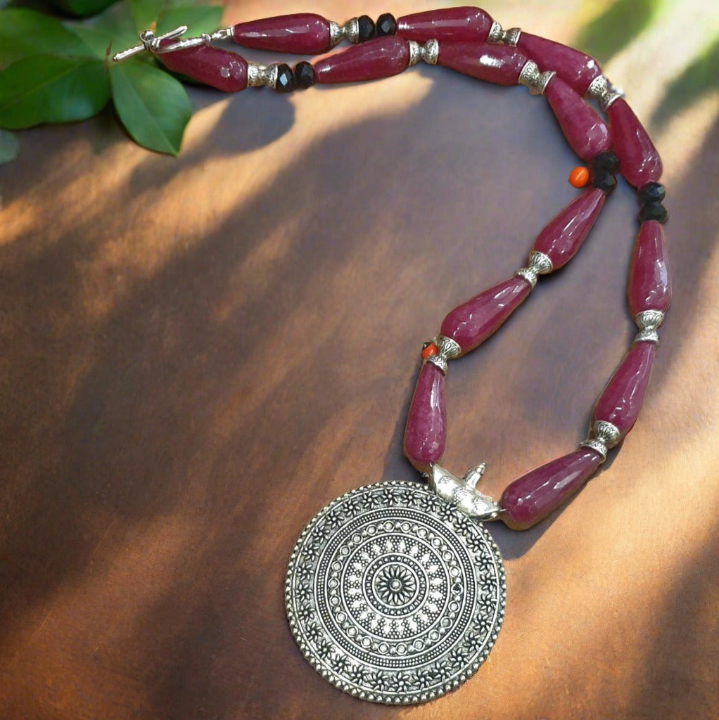 Natural Onyx Dark Pink Gemstone Necklace with Pendant